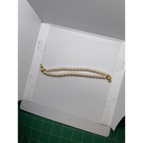 Vintage Richelieu Faux Pearl 2 Strand  Bracelet Gold Tone Chain Signed 7 Inch - Picture 12 of 15